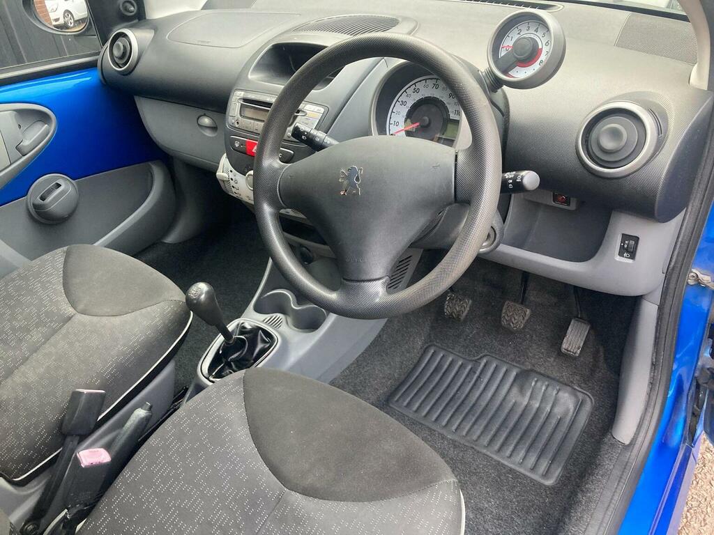 Peugeot 107  Blue #8