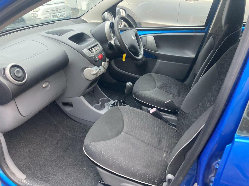 Peugeot 107  Blue #17