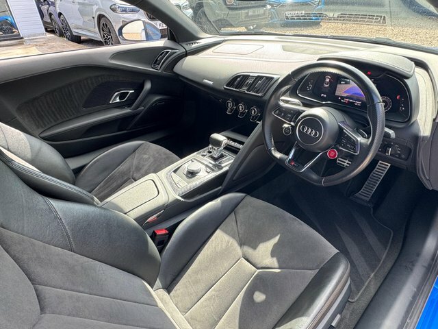 Audi R8 V10 Performance Quattro Black #9