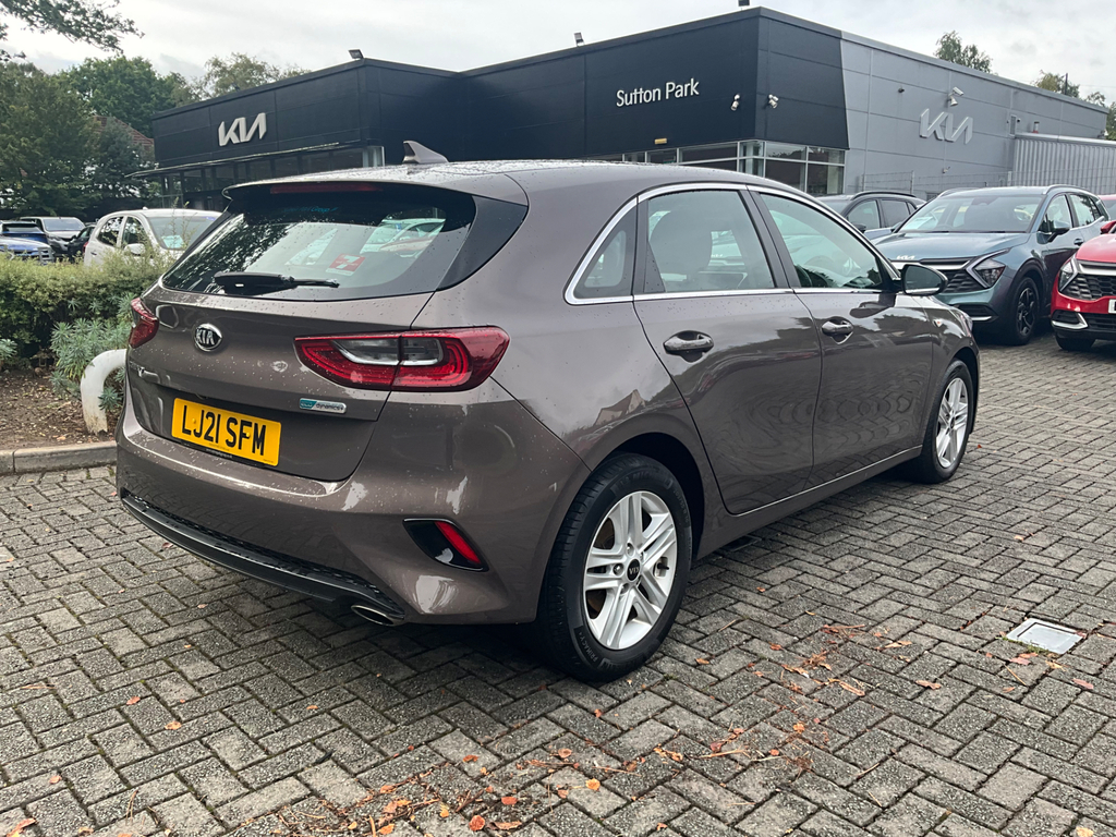 Kia Ceed 1.6 Crdi Mhev 2 Nav Hatchback Hybrid Ma LJ21SFM Brown #4
