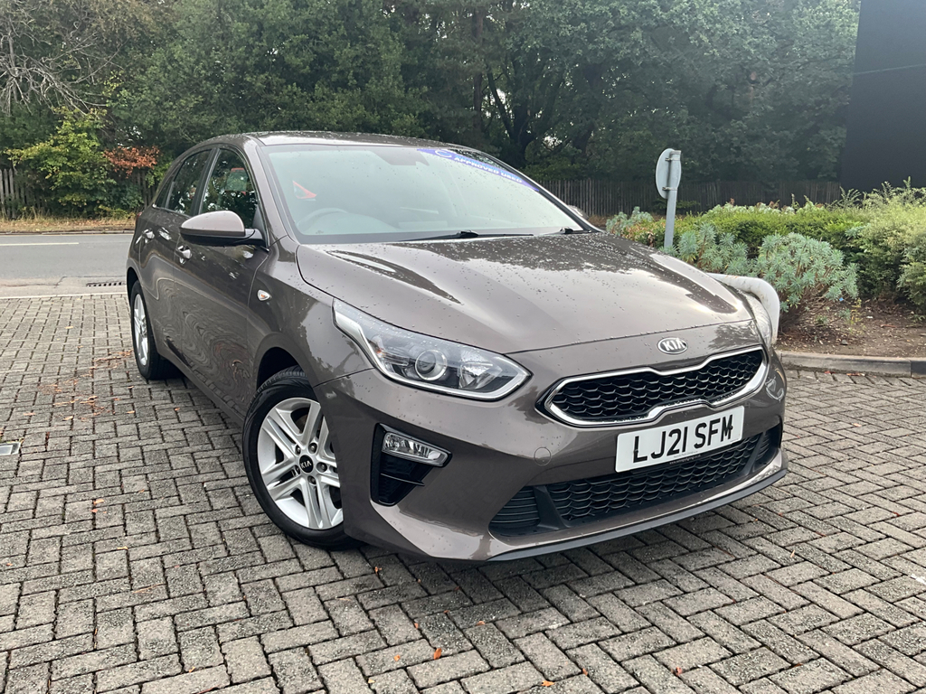 Kia Ceed 1.6 Crdi Mhev 2 Nav Hatchback Hybrid Ma LJ21SFM Brown
