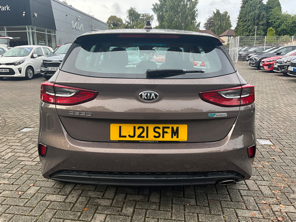 Kia Ceed 1.6 Crdi Mhev 2 Nav Hatchback Hybrid Ma LJ21SFM Brown #5