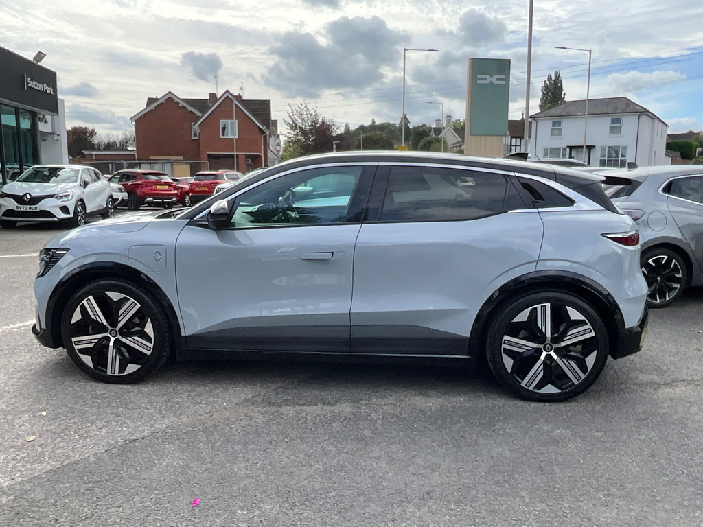 Renault Megane E-Tech 60Kwh Iconic Hatchback #6