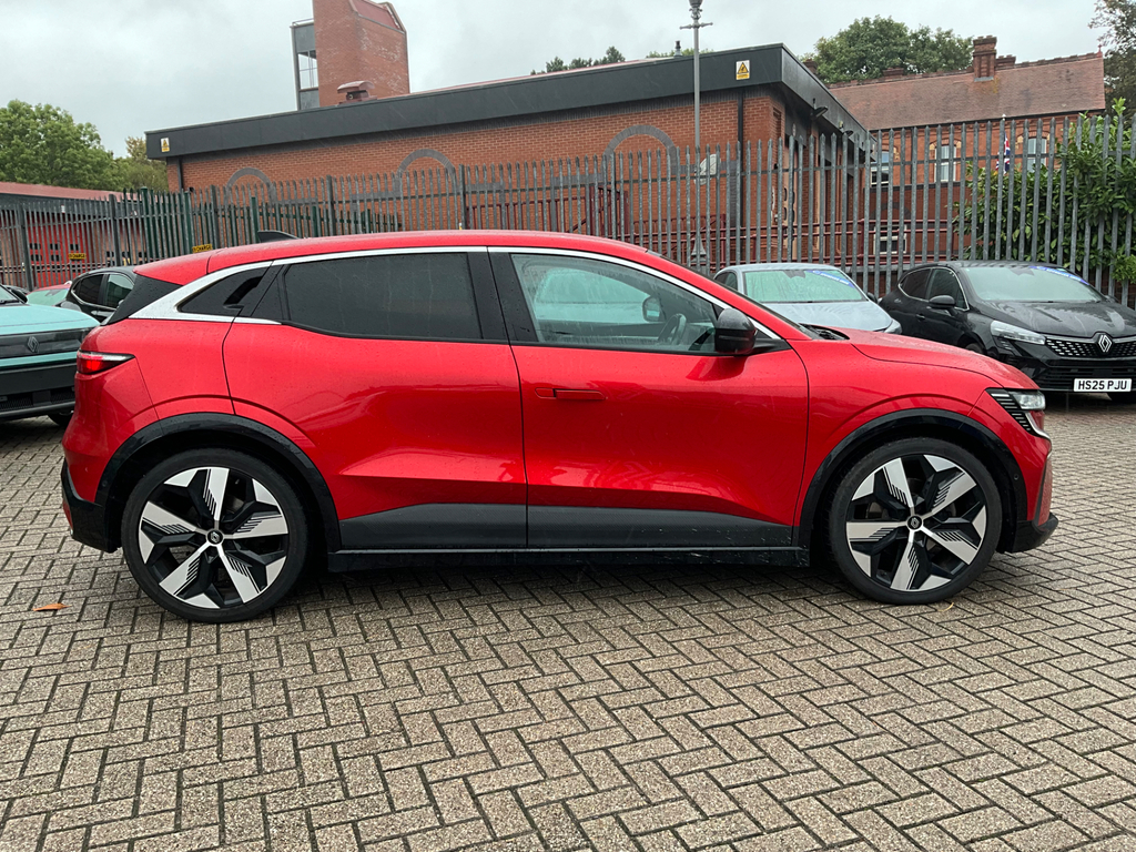 Renault Megane E-Tech 60Kwh Techno Plus Hatchback #3