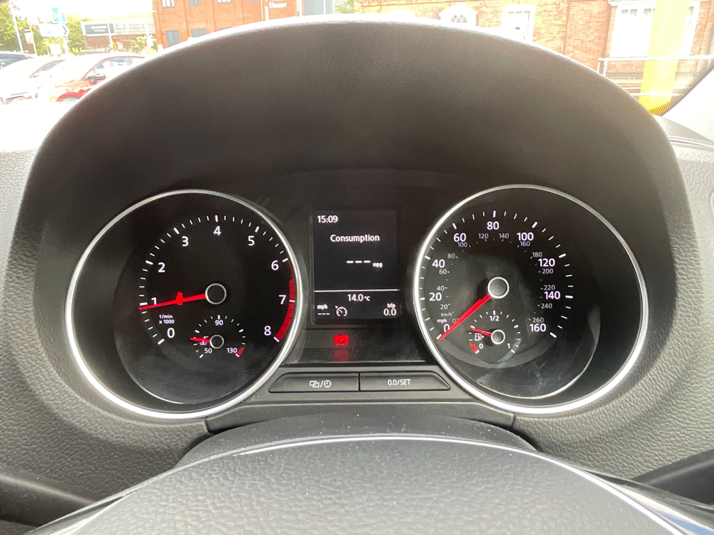 Volkswagen Polo Match Silver #16