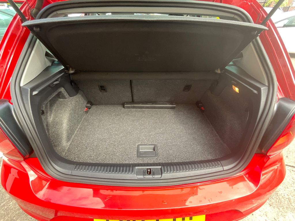 Volkswagen Polo Match Silver #22