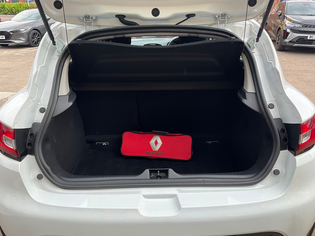 Renault Clio 1.2 16V Dynamique Nav Hatchback Red #21