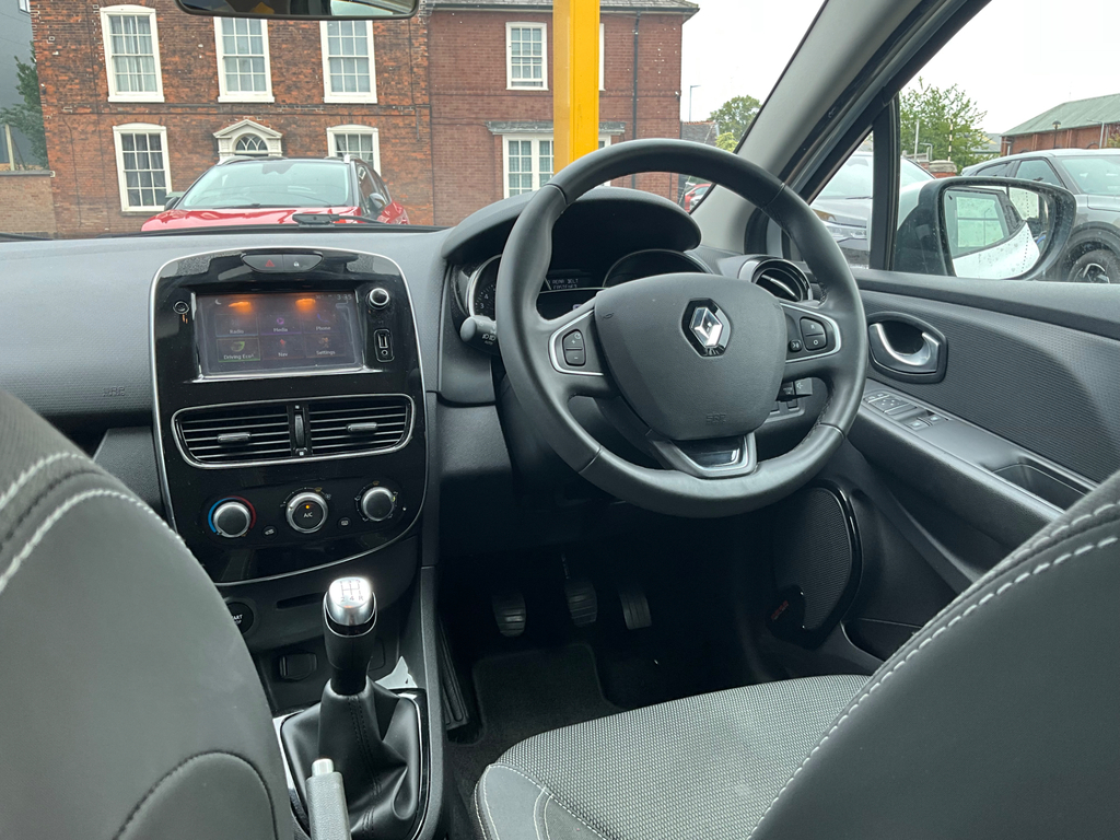Renault Clio 1.2 16V Dynamique Nav Hatchback #5