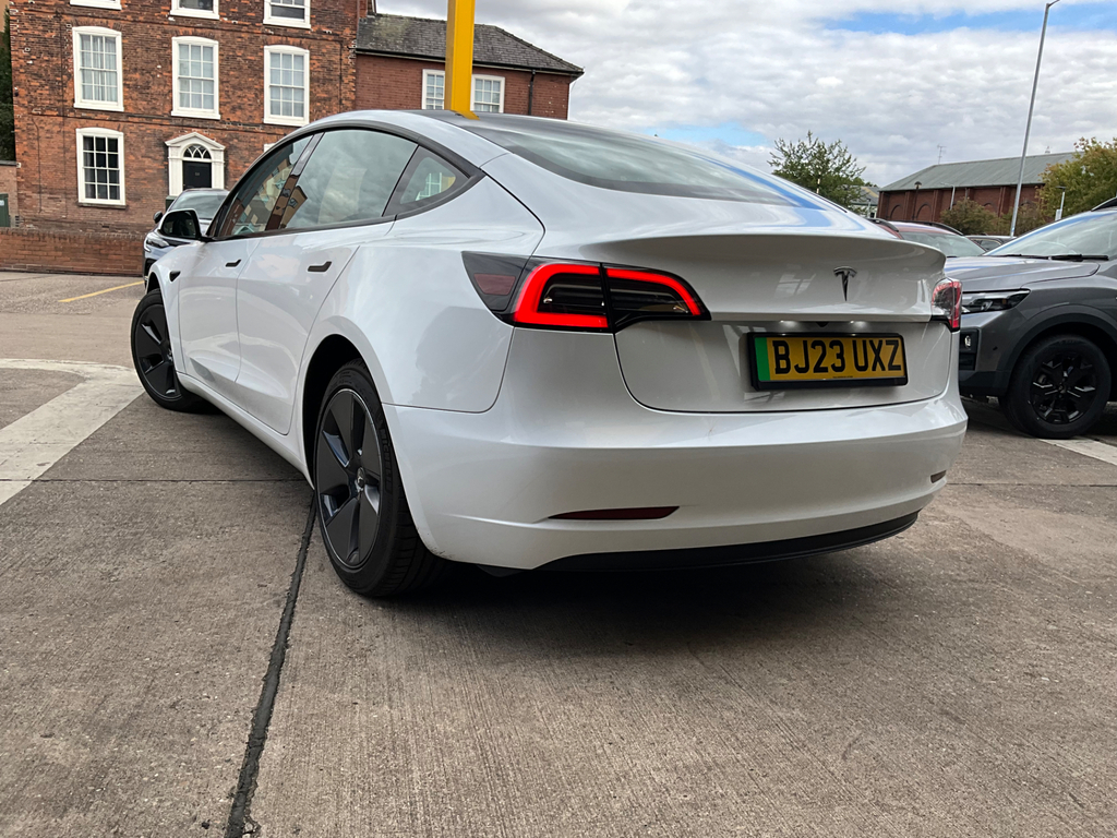 Tesla Model 3 Saloon Rwd #3