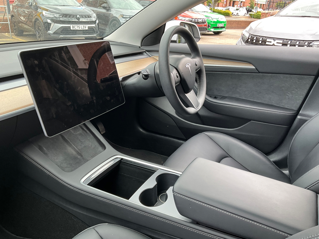 Tesla Model 3 2023 Dual Motor Performance Saloon Black #31