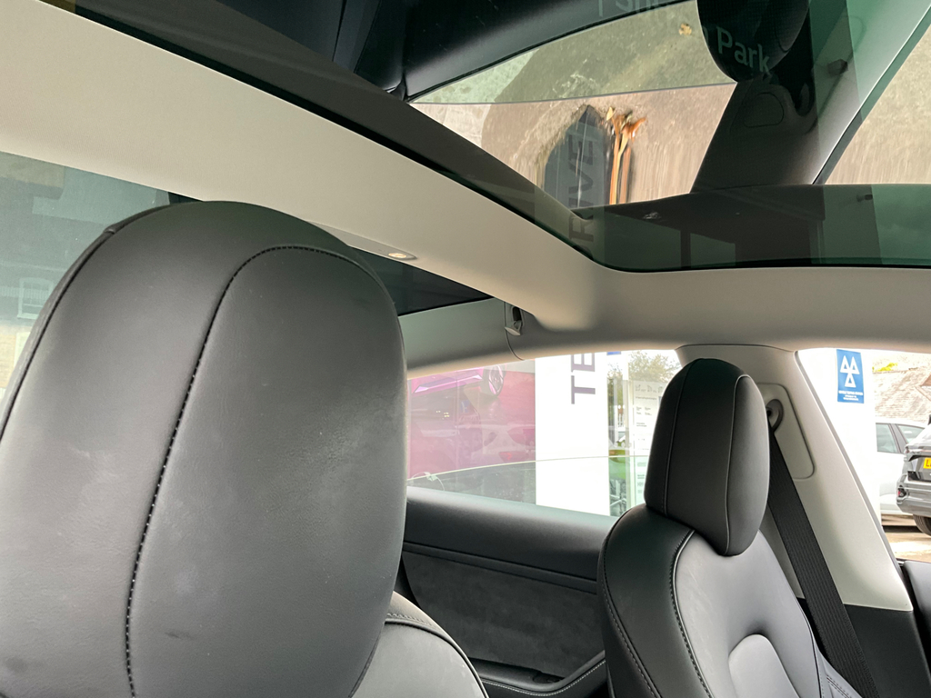 Tesla Model 3 2023 Dual Motor Performance Saloon Black #32