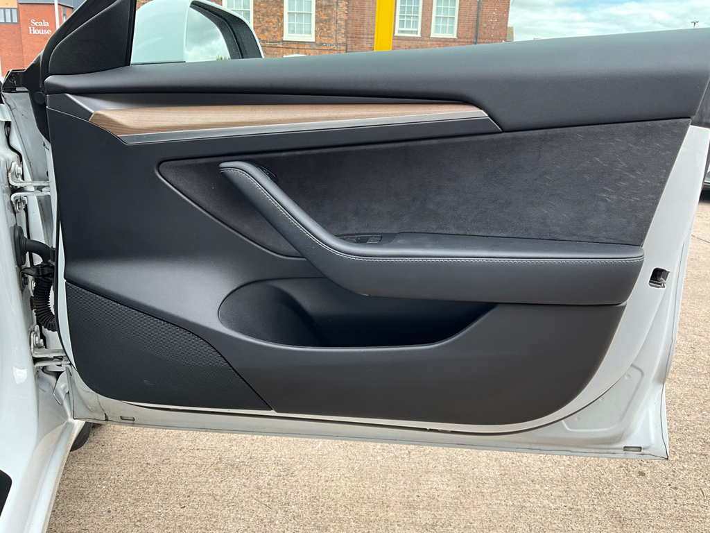 Tesla Model 3 2023 Dual Motor Performance Saloon Black #21