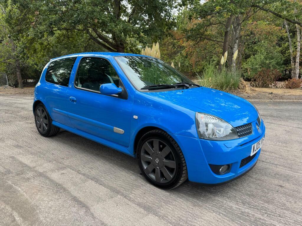 Renault Clio 2.0 16V Renaultsport Trophy Red #2