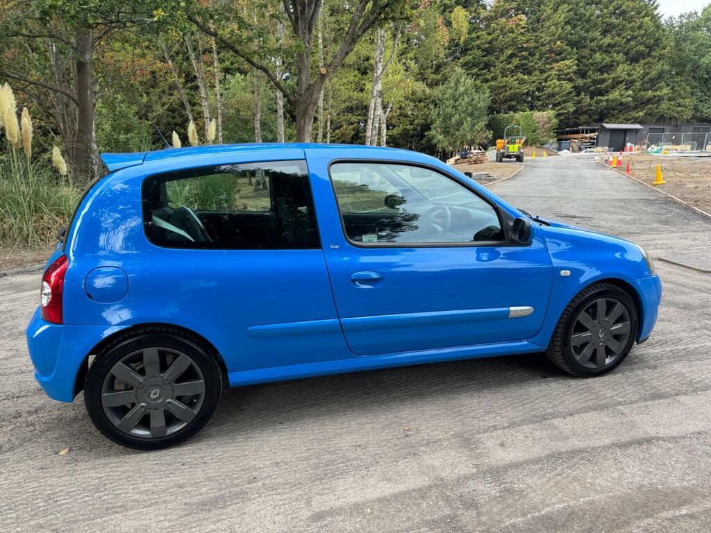 Renault Clio 2.0 16V Renaultsport Trophy Red #6