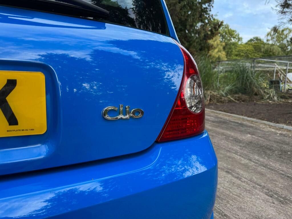 Renault Clio 2.0 16V Renaultsport Trophy Red #40