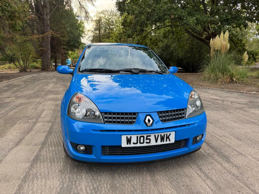 Renault Clio 2.0 16V Renaultsport Trophy Red #31
