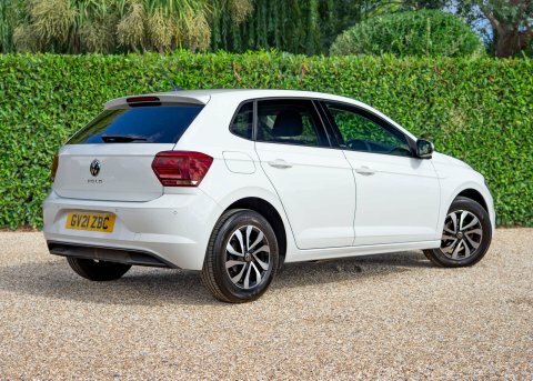 Volkswagen Polo Active White #2