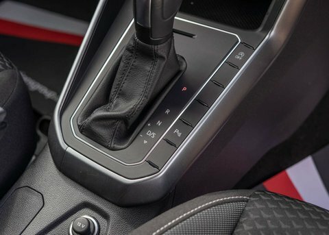 Volkswagen Polo Active White #15