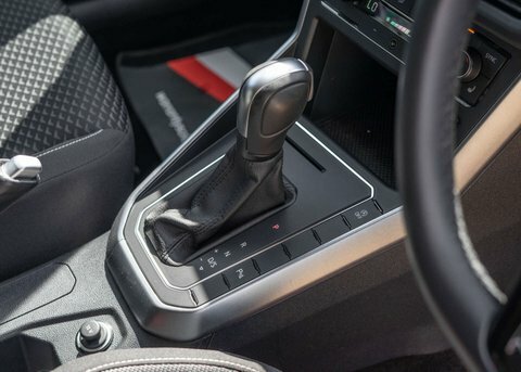 Volkswagen Polo Active White #24