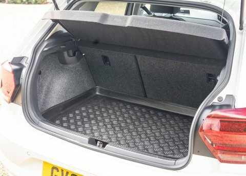 Volkswagen Polo Active White #11