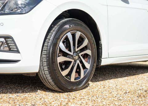 Volkswagen Polo Active White #33