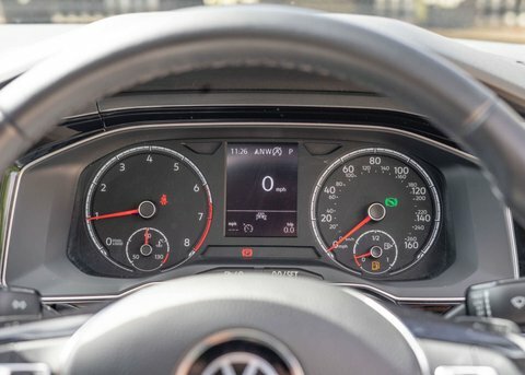 Volkswagen Polo Active White #22