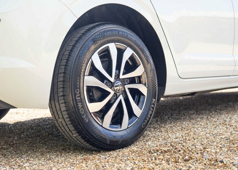 Volkswagen Polo Active White #34