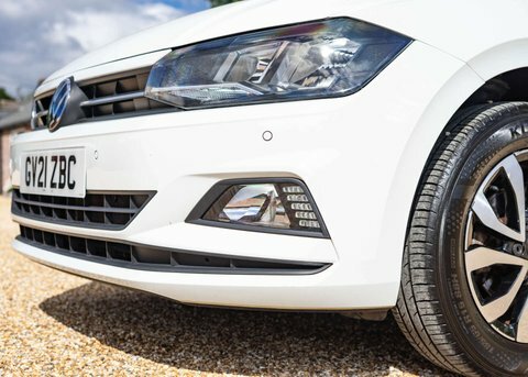 Volkswagen Polo Active White #36