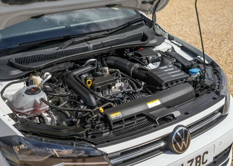 Volkswagen Polo Active White #39