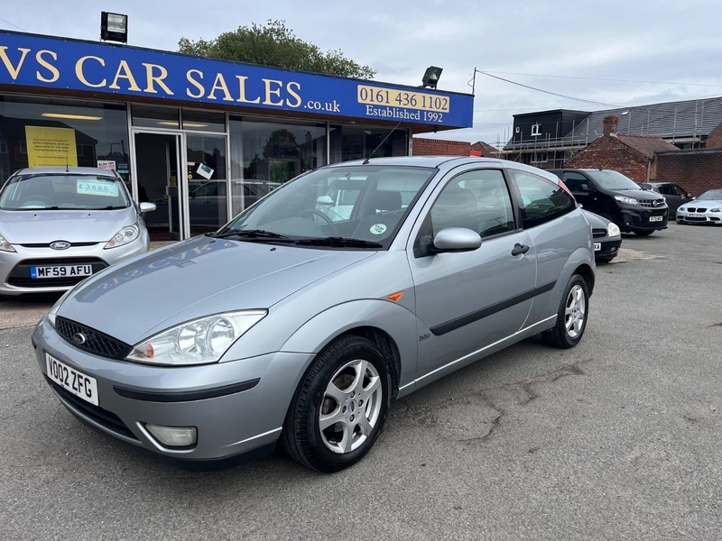 Ford Focus 1.6I 16V Silver Hatchback Silver #2