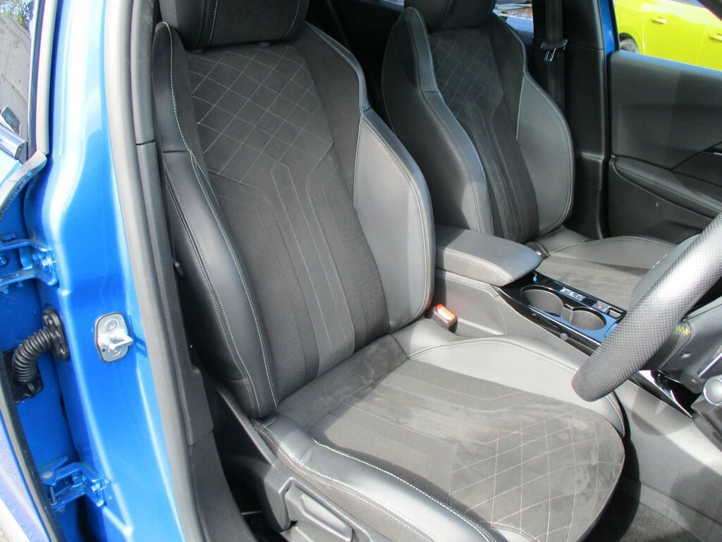 Peugeot 2008 Puretech Ss Active Premium Plus Grey #8