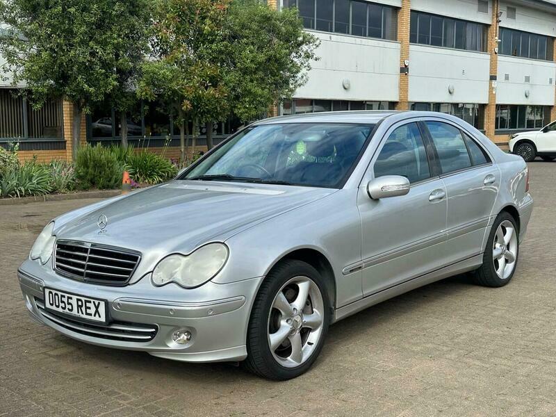 Mercedes-Benz C Class 1.8 C200 Kompressor Avantgarde Silver #2