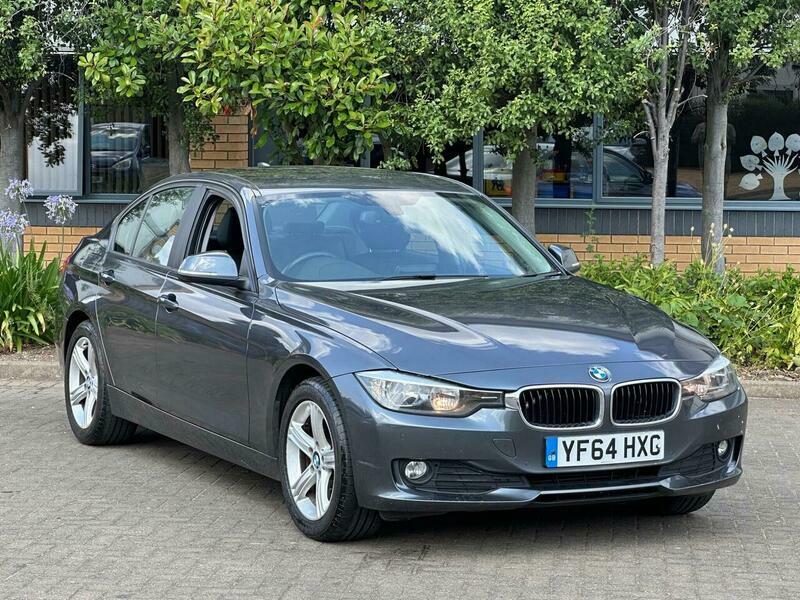 BMW 3 Series 3.0 330D Luxury YF65HXG White