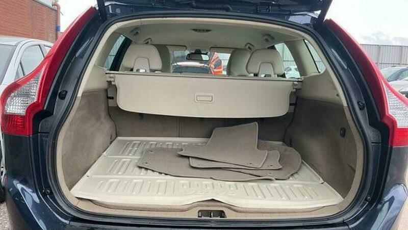 Volvo XC60  Blue #11