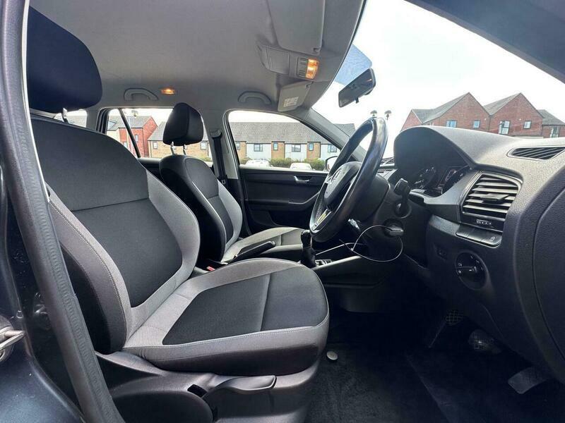 Skoda Fabia Redline White #15