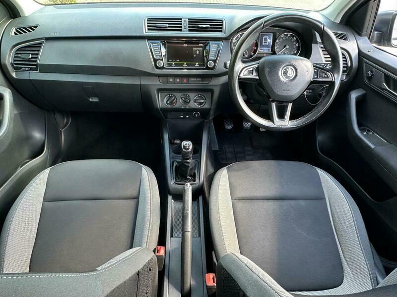 Skoda Fabia Redline White #13