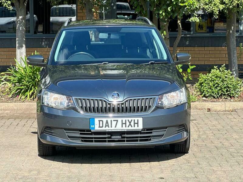 Skoda Fabia Redline White #9