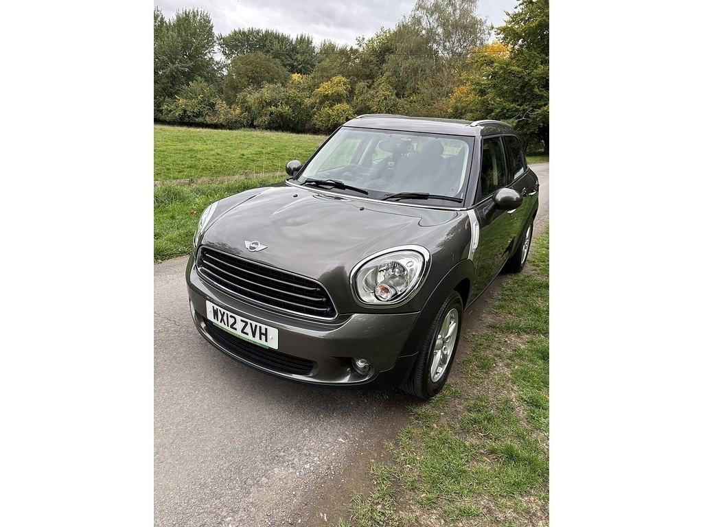 Mini Countryman One White #14