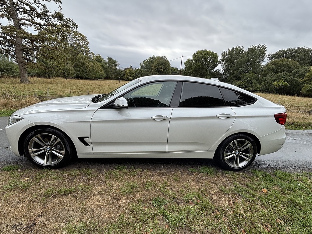 BMW 3 Series Gran Turismo 320I Sport Gran Turismo U556695 White #4