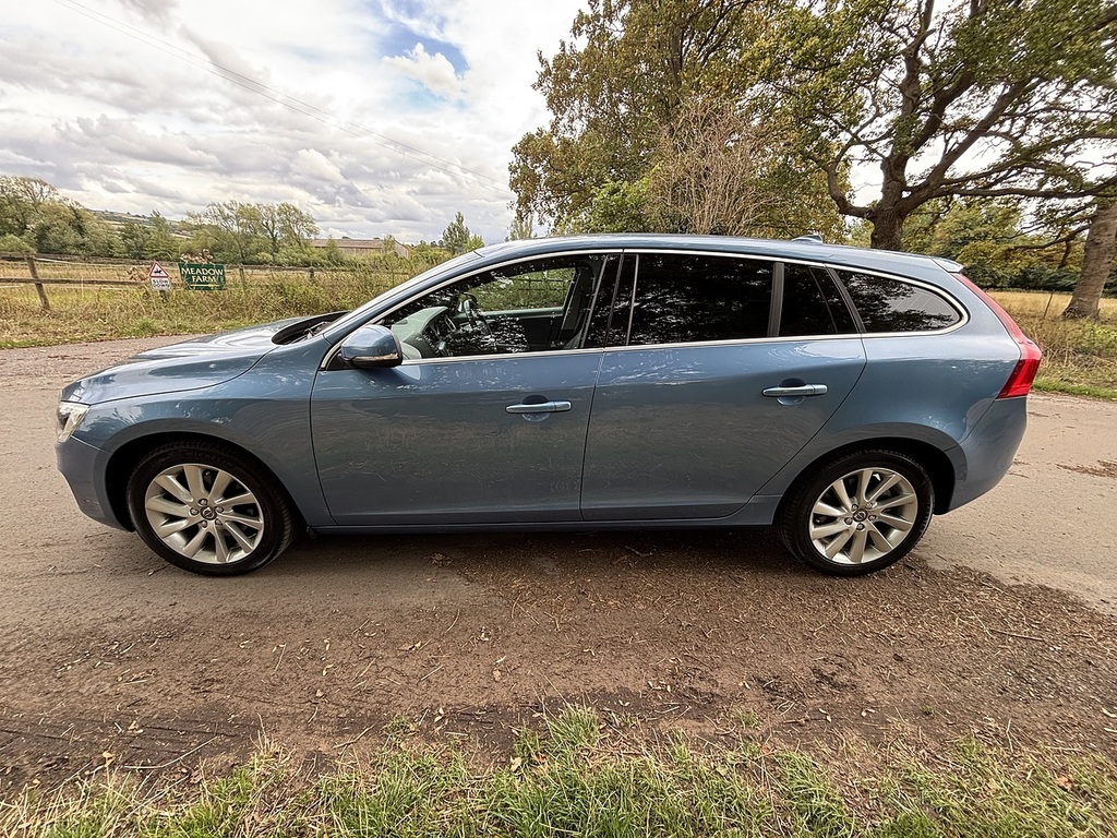 Volvo V60 T5 Se U556693 Blue #4