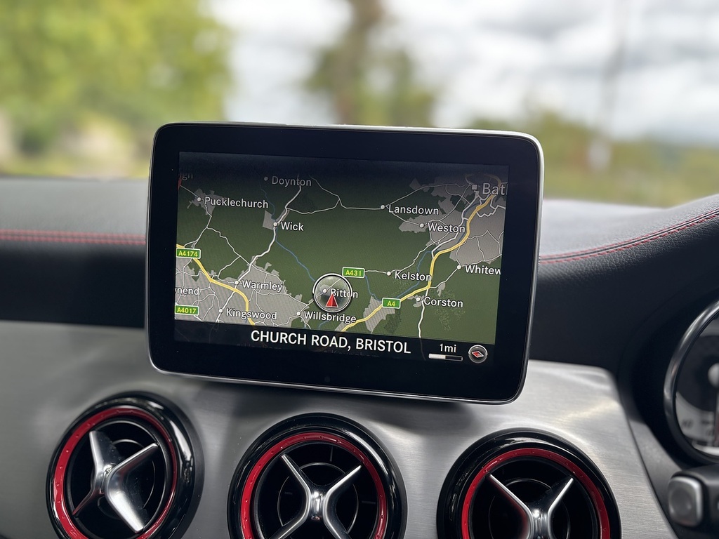 Mercedes-Benz CLA Class 2.0 Cla45 Amg 4Matic 355 Bhp White #31