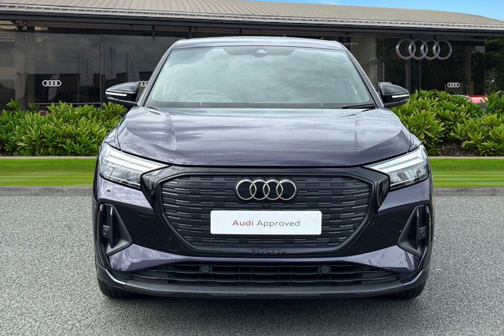 Audi Q4 E Tron Q4 Sportback Black Edition 45 E-tron Quattro 210,0 KR75ZKF Purple #5