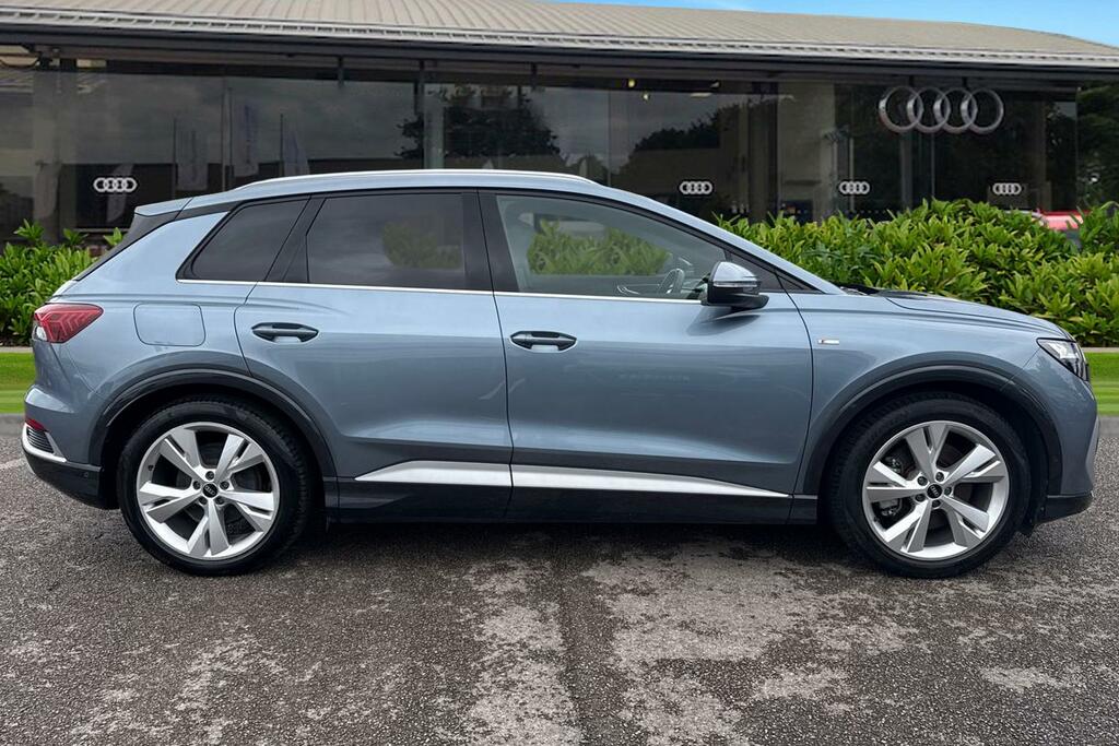 Audi Q4 E Tron S Line 40 150,00 Kw FP72ORF Blue #3