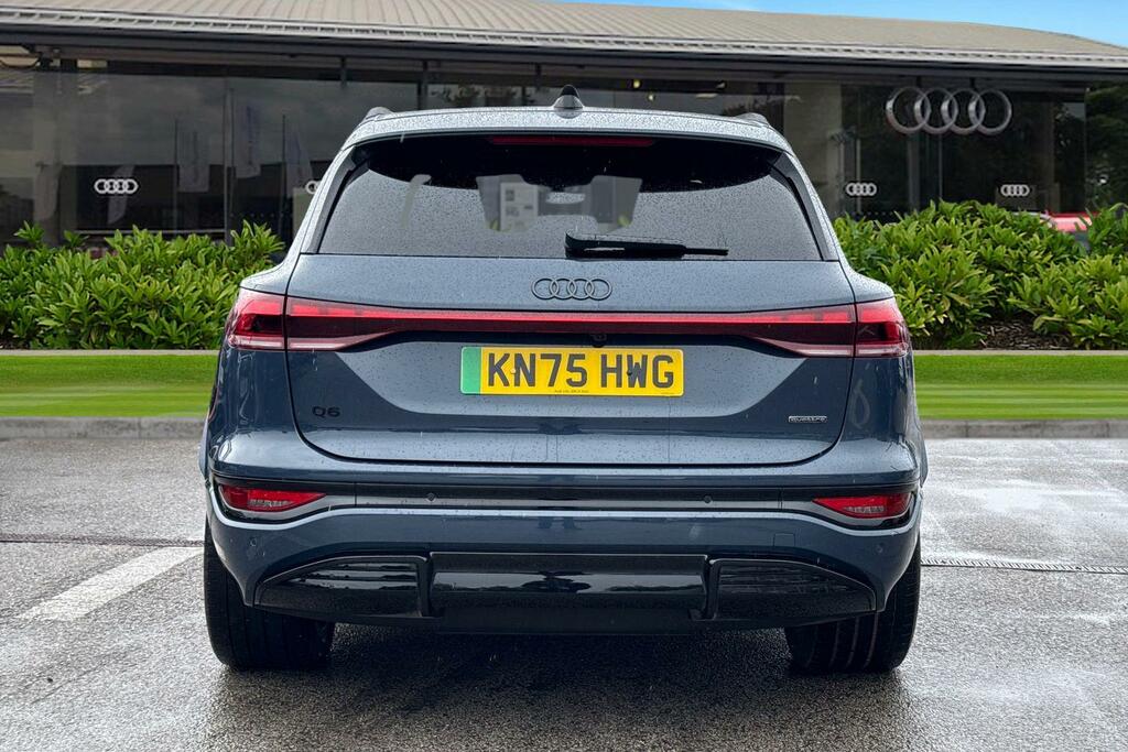 Audi Q6 E-Tron Suv Edition 1 Quattro 285,00 Kw KN75HWG Blue #4