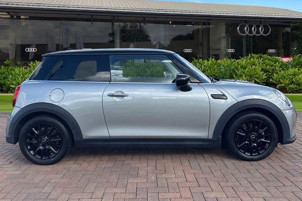 Mini Hatch 1.5 Cooper Classic Steptronic Euro 6 Ss BA72HZM Silver #3