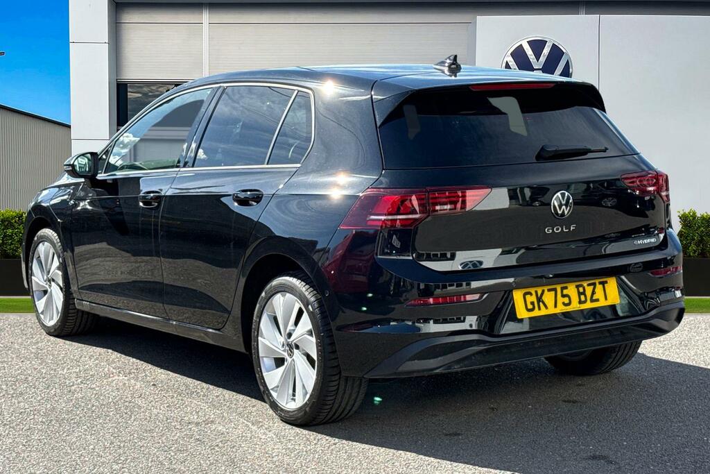 Volkswagen Golf 1.5 Tsi 204 Match Ehybrid Dsg Vat Qualifying Black #2