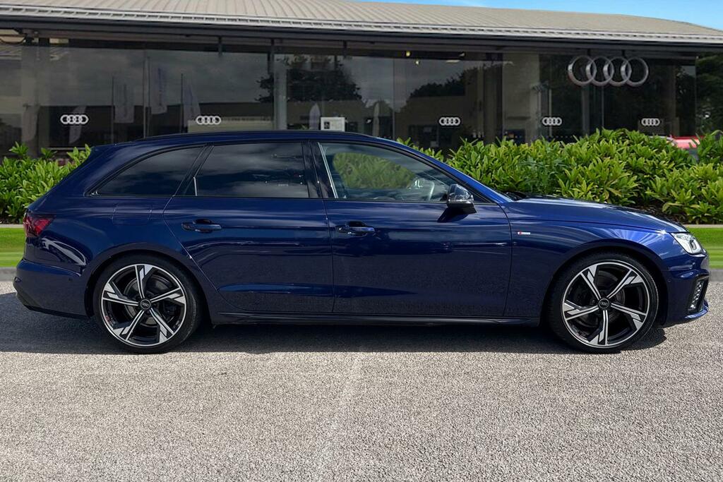 Audi A4 Avant Avant Black Edition 35 Tdi 163 Ps S Tronic Blue #3