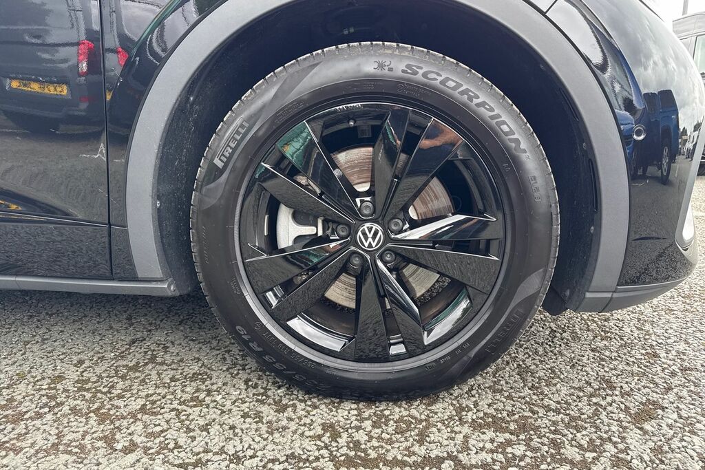 Volkswagen ID.5 Match Pro Black #12
