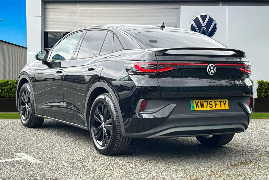 Volkswagen ID.5 210Kw Black Edition Pro 77Kwh Vat Qualifying Black #2