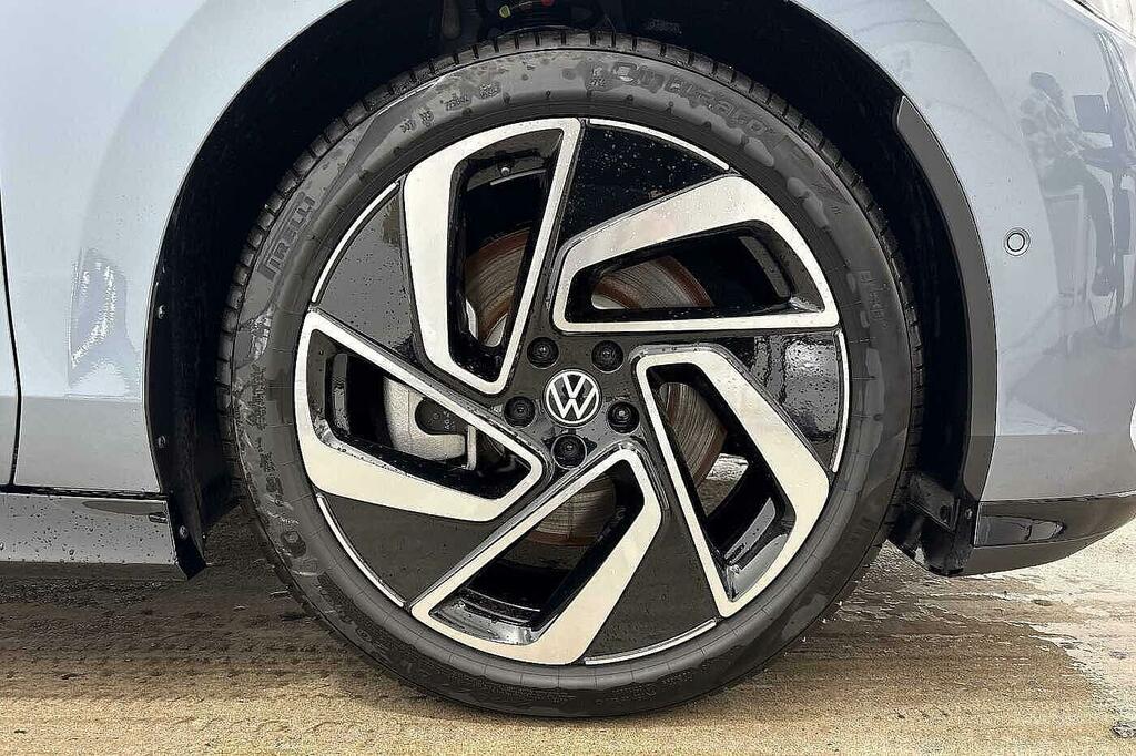 Volkswagen ID.7 Hatchback White #5